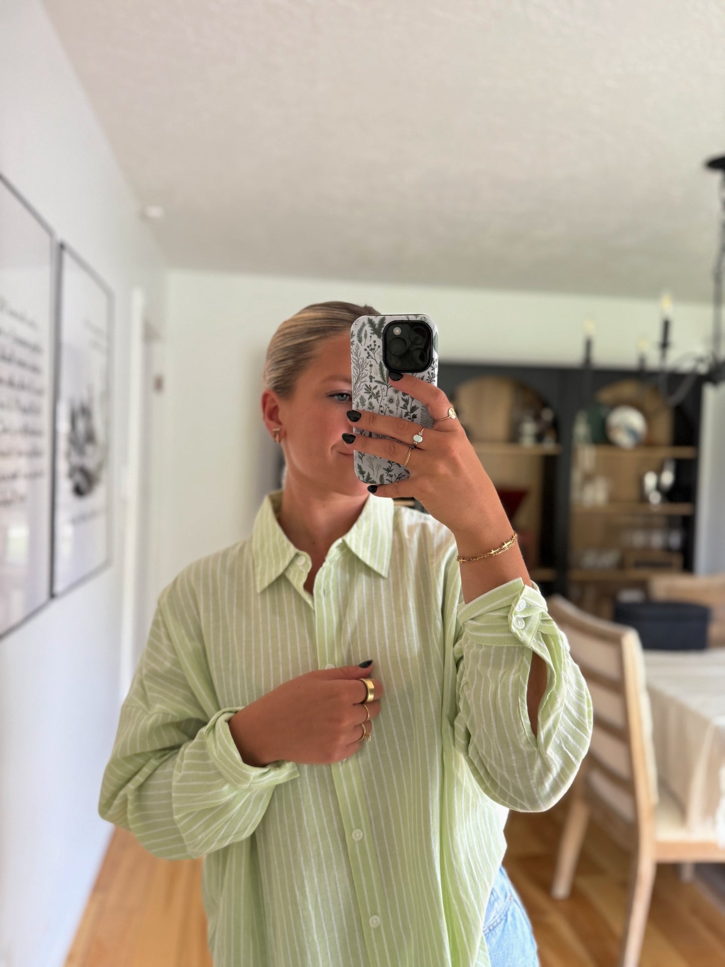 Woven Cotton Polyester Striped Buttondown Shirt