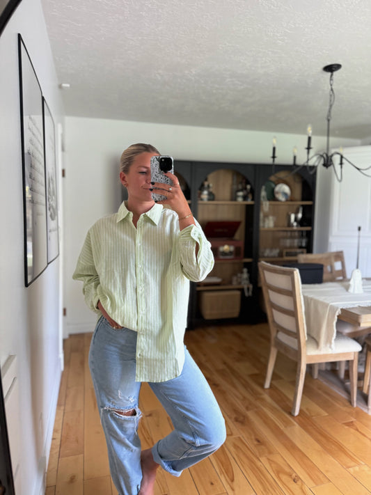 Woven Cotton Polyester Striped Buttondown Shirt